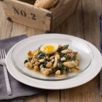 Garbanzos con bacalao y espinacas