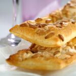 Coca de anís y piñones