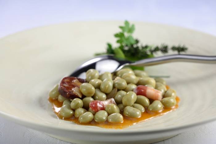 Habas a la catalana
