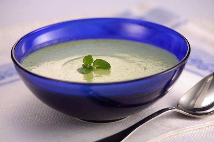 Sopa de berros y patatas