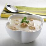 Consome con champiñones