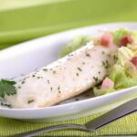 Lomos de merluza con col