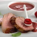 Solomillo con salsa de frutas rojas