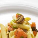 Macarrones frescos con salmón y champiñón