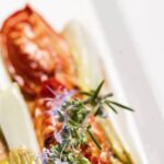 Coca de tomate y cebolla