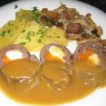 Falda de ternera rellena con salsa de cebollas
