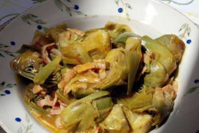 Guiso de alcachofas