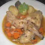 Muslos de conejo al vino