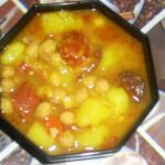 Potaje de garbanzos con pringá