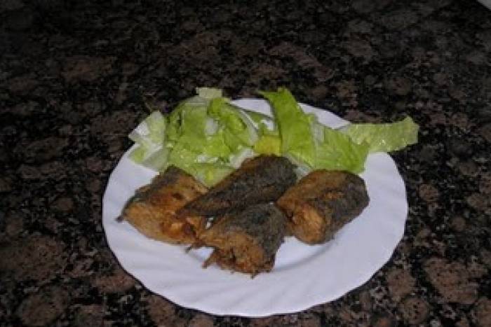 Caballas fritas en adobo
