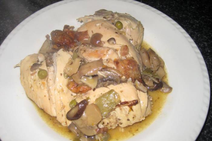 Pollo asado guisado