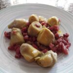 Corazones de alcachofas rehogadas con jamón