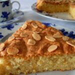 Tarta de almendras aromatizada sin harina