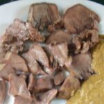 Lengua de ternera en salsa