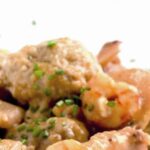 Albóndigas con sepia y gambas