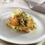 Sucedáneo de angulas en ensalada de endivias