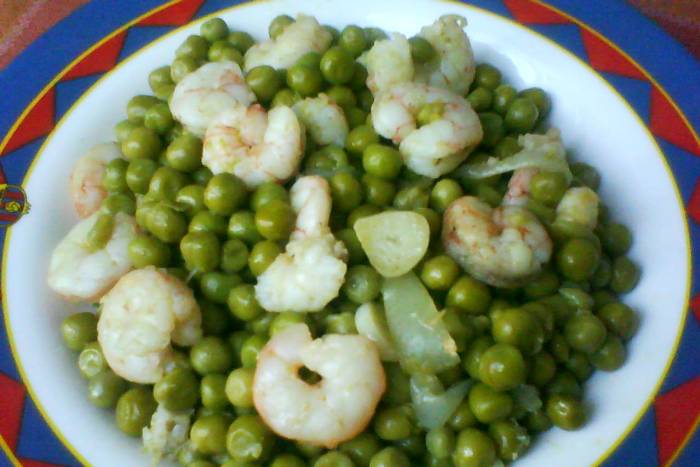 Guisantes con gambitas