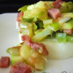 Salteado de calabacín y puerro con puré de patatas