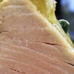 Caballa en escabeche con ajos, perejil y laurel