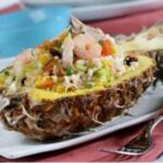 Ensalada de arroz con piña y atún