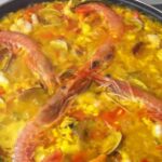 Paella de verano con gambones
