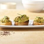 Guacamole de guisantes con mostaza