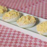 Huevos rellenos (huevos mimosa)