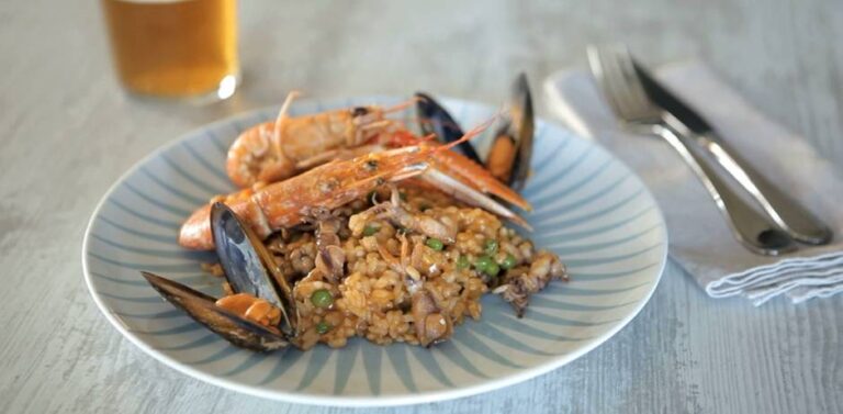 Paella de marisco