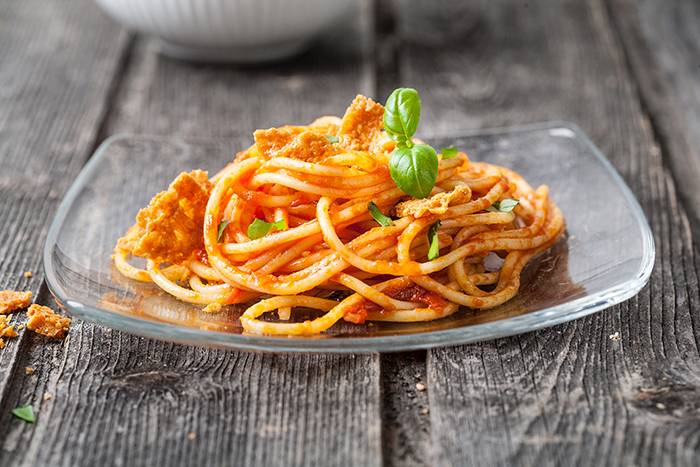 Espaguetis con tomate