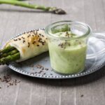 Crema fría de calabacín con espárragos