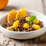 Ensalada de lentejas, naranjas y jengibre