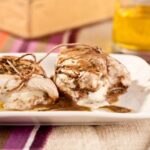 Rollitos de pavo con queso y frutos secos