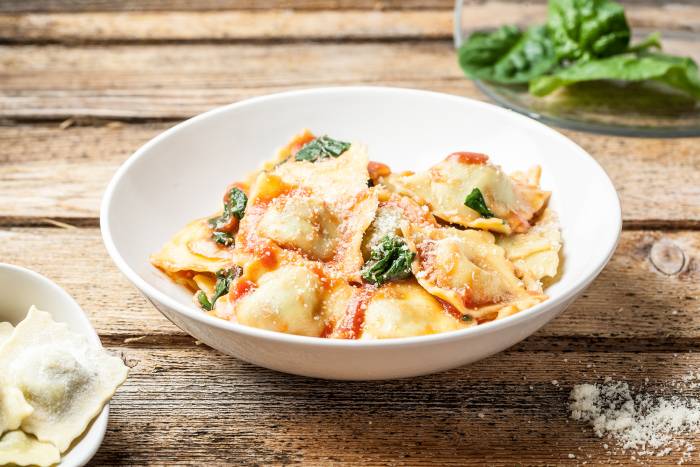 Raviolis de espinacas y ricotta