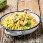 Espaguetis a la carbonara de calabacín