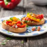 Tostas de pimientos y bacon