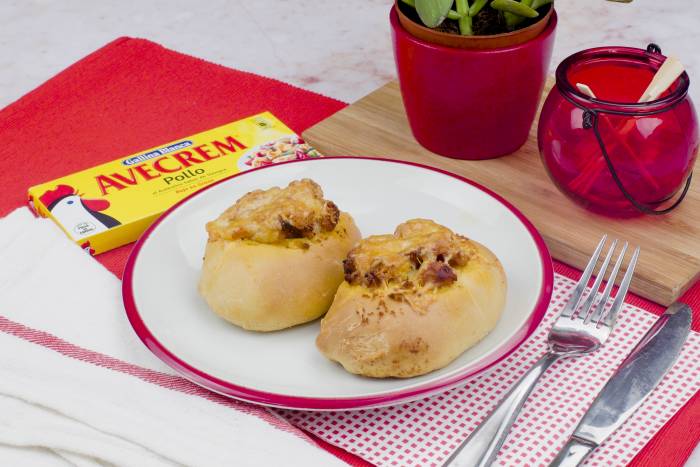 Bolas de pan relleno