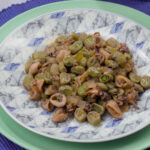 Chipirones con habas