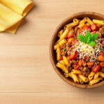 Macarrones con tomate frito al estilo pueblo