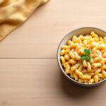Macarrones con tomate y bechamel